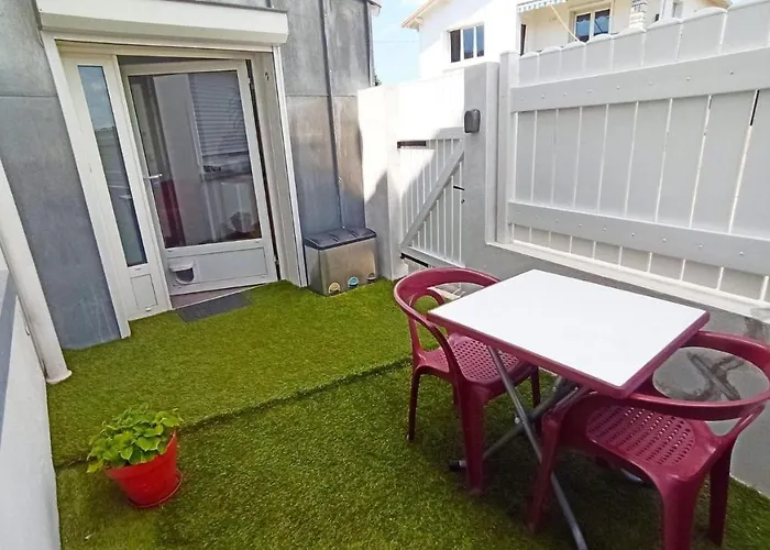 Гостевой дом Laurina - Chambre, Sdb, Terrasse, Arrivee Autonome