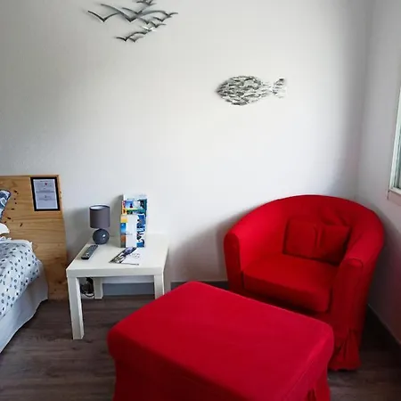 Guest house Laurina - Chambre, Sdb, Terrasse, Arrivee Autonome 3*
