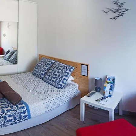 Laurina - Chambre, Sdb, Terrasse, Arrivée Autonome Maison d'hôtes Royan