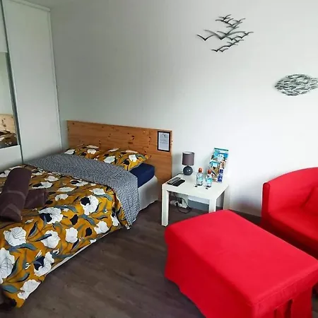 Guest house Laurina - Chambre, Sdb, Terrasse, Arrivee Autonome