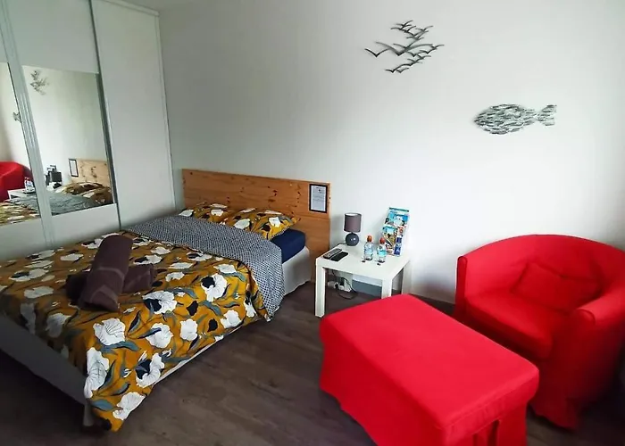 Guest house Laurina - Chambre, Sdb, Terrasse, Arrivee Autonome